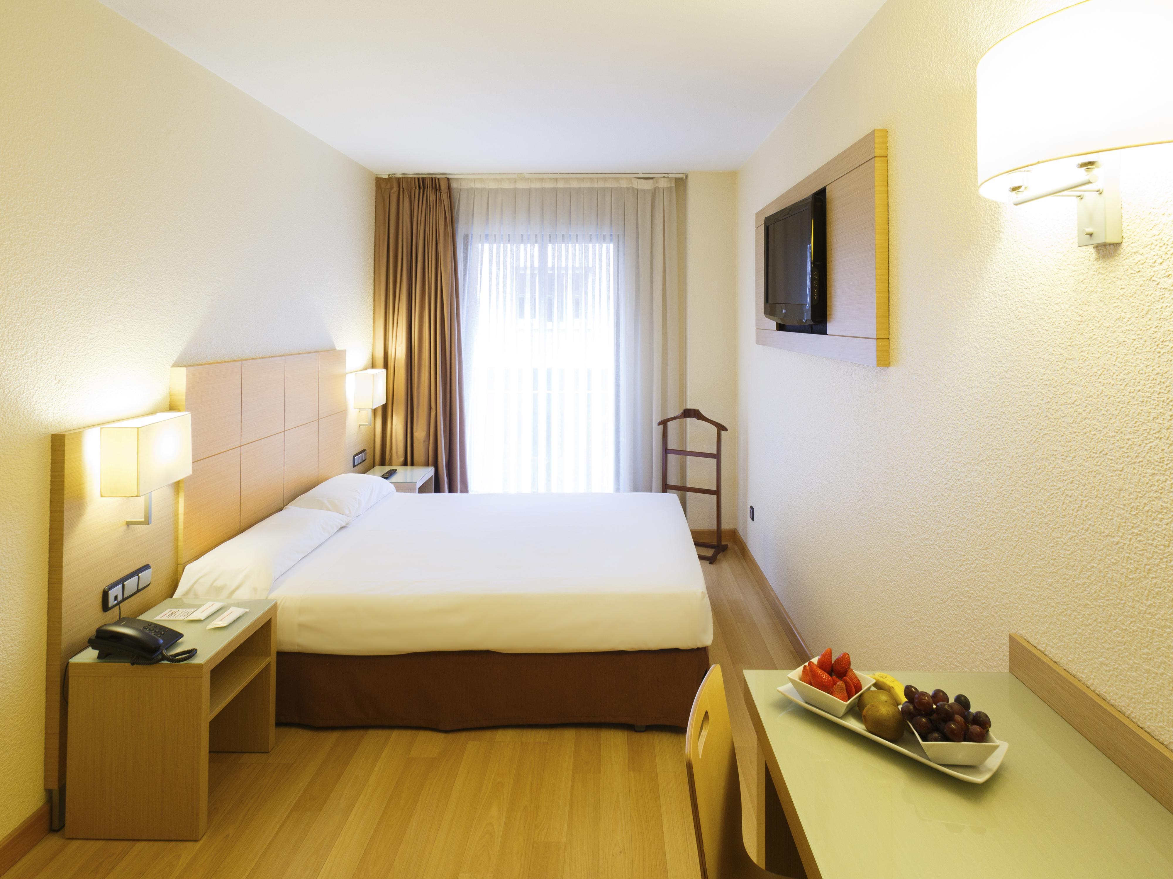 Hotel Condes De Haro Logroño Esterno foto