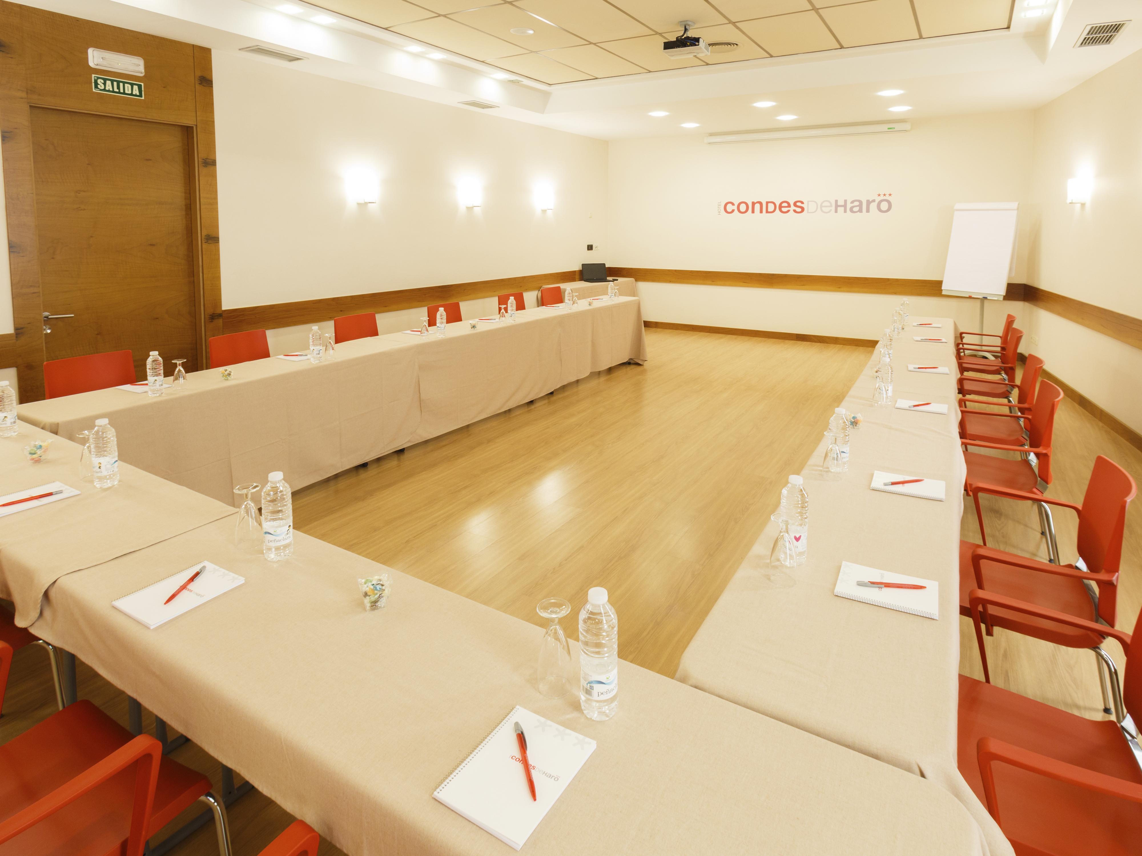 Hotel Condes De Haro Logroño Esterno foto