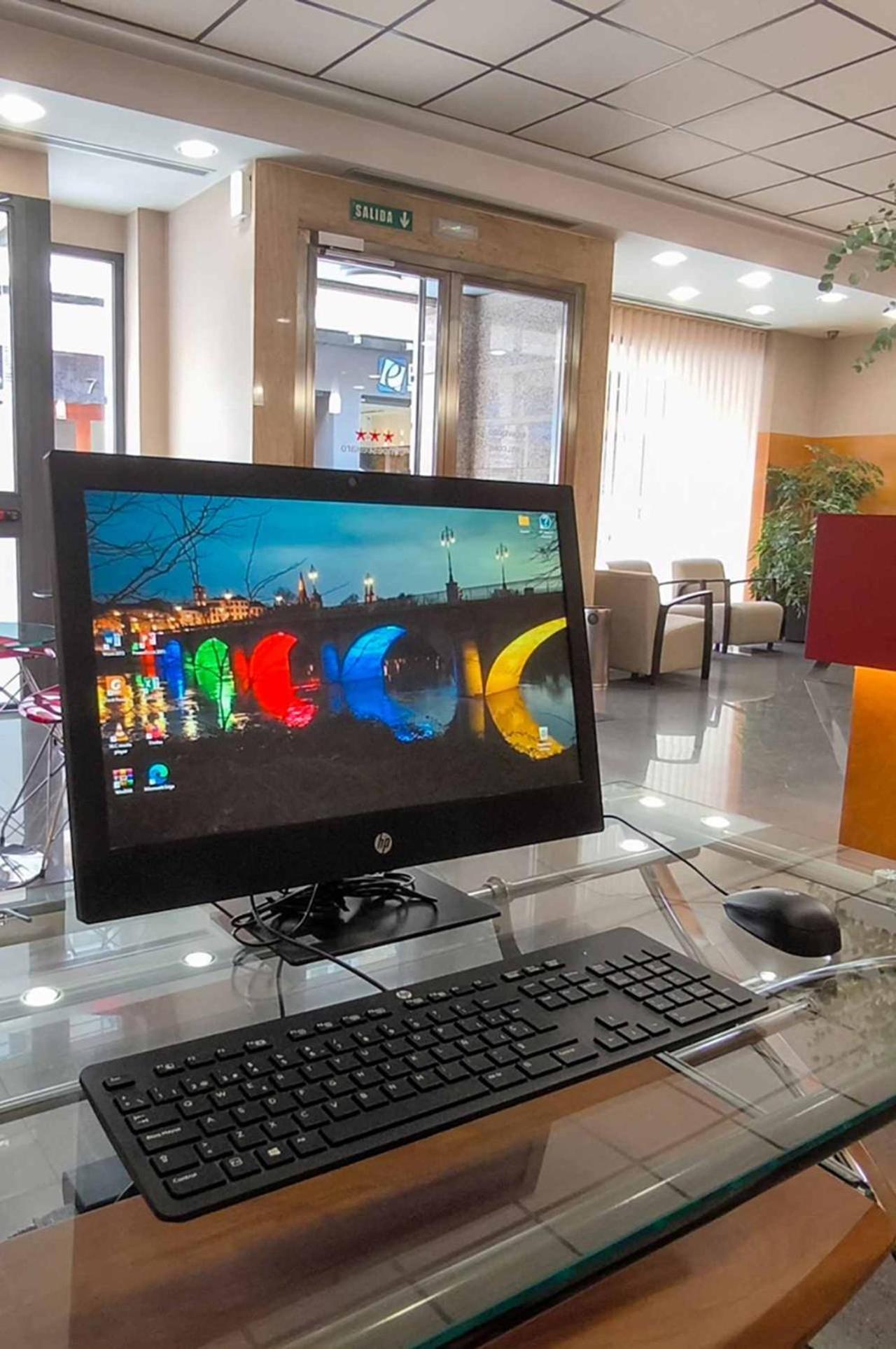 Hotel Condes De Haro Logroño Esterno foto