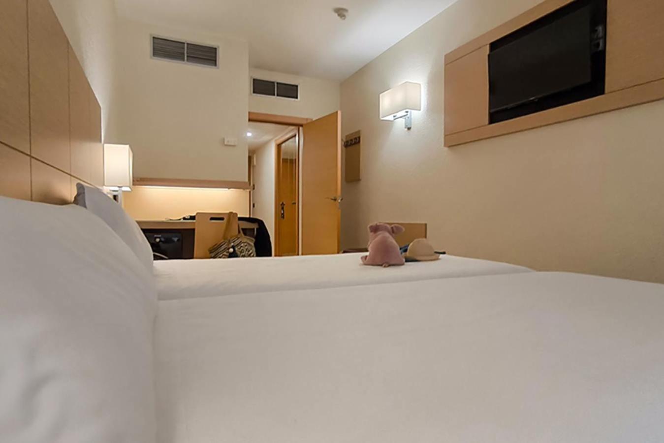 Hotel Condes De Haro Logroño Esterno foto