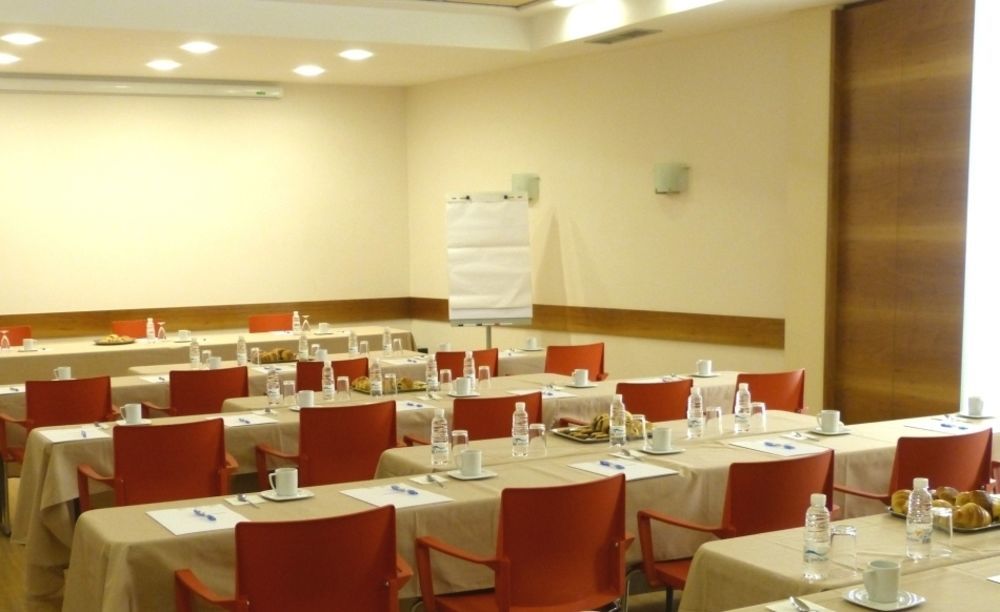 Hotel Condes De Haro Logroño Esterno foto